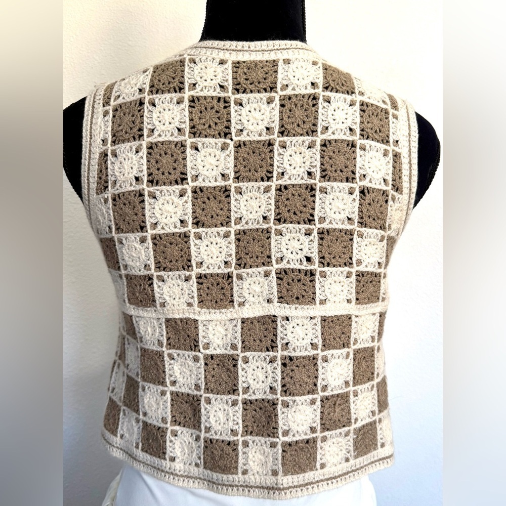 Vintage Crochet Granny Square Vest Boho Cottagecore Button Front S - Picture 3 of 9